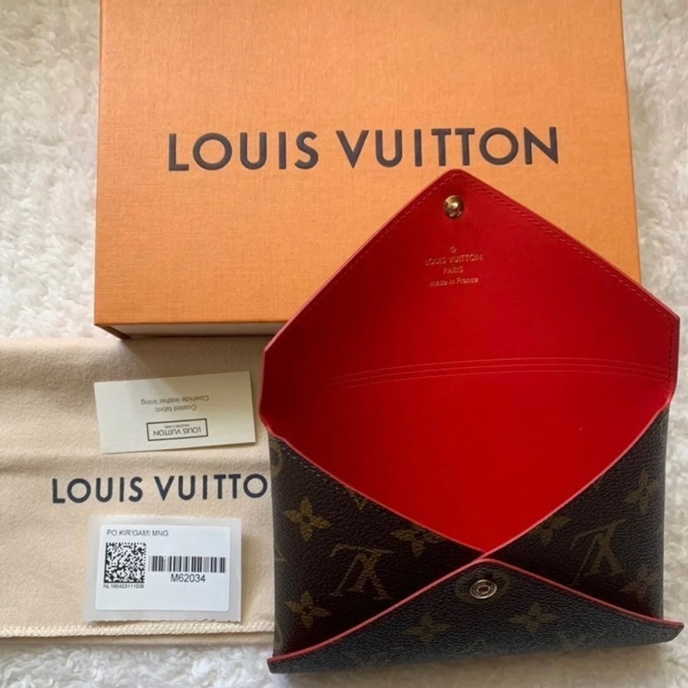 ‼️SOLD‼️ Louis Vuitton Kirigami Pouch -medium